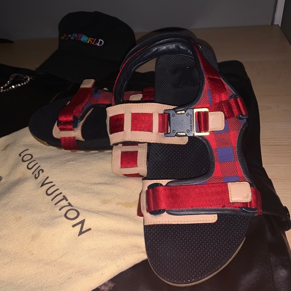 Louis Vuitton shoes - Picture 12 of 16